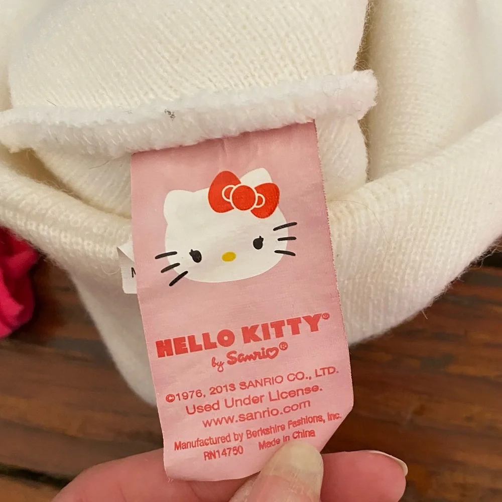 Hello Kitty Beanie Winter Hat Kids One Size